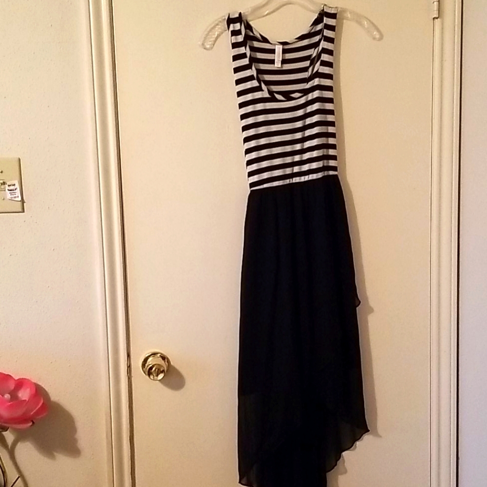 Xhilaration maxi dress